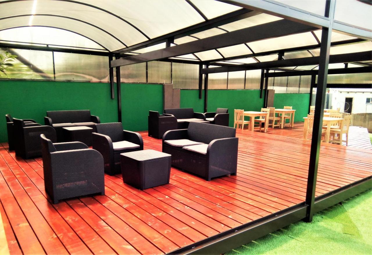 Afrikawisa At O.R. Tambo International Airport Bed & Breakfast Kempton Park Exterior photo