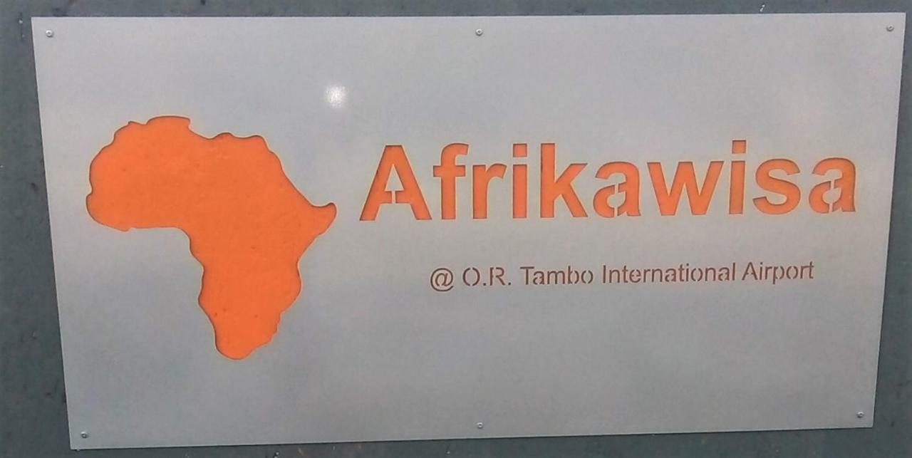 Afrikawisa At O.R. Tambo International Airport Bed & Breakfast Kempton Park Exterior photo